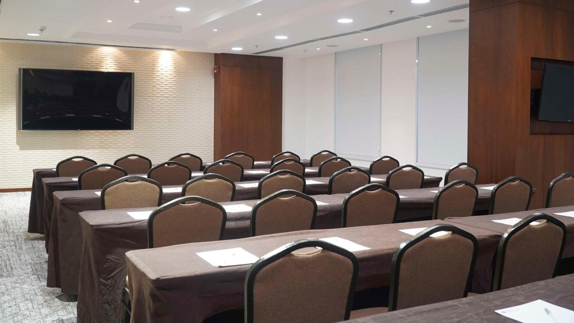 Hilton Garden Inn Panama City Downtown, Panama المظهر الخارجي الصورة